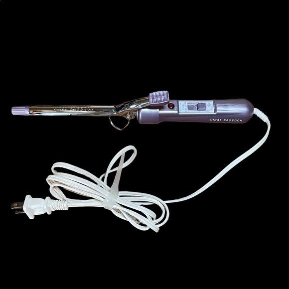 Vidal Sassoon Other - Vidal Sassoon Small Barrel Curling Iron